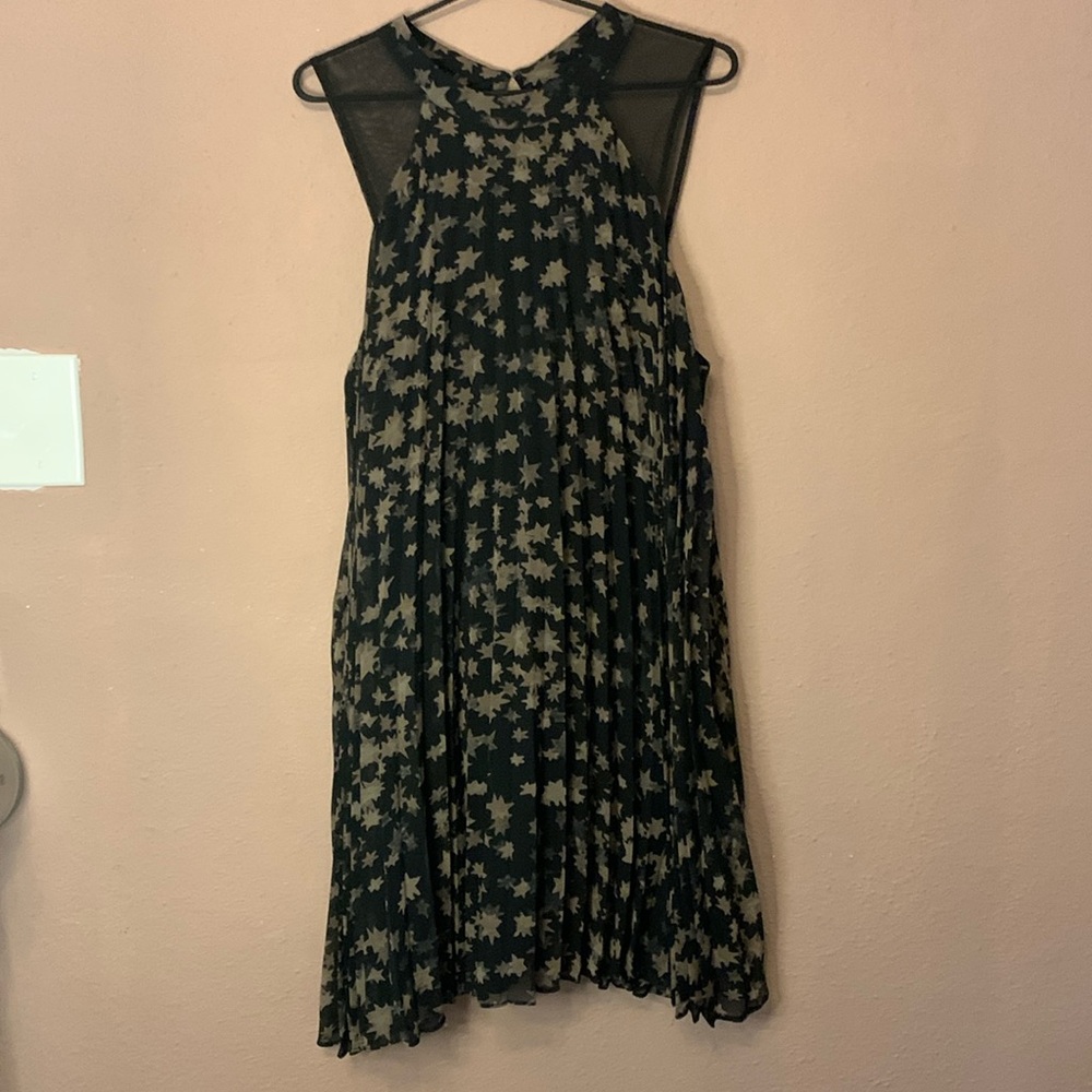 BCBG Generation Black and Gold Star Cocktail Dress Size Large